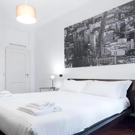 Italianway - Cristoforo Colombo 1 * Milan