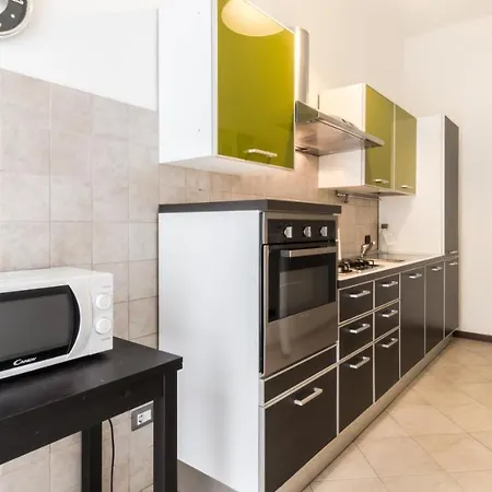 Italianway - Cristoforo Colombo 1 * Milano